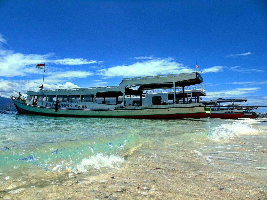 kapal trawangan indah